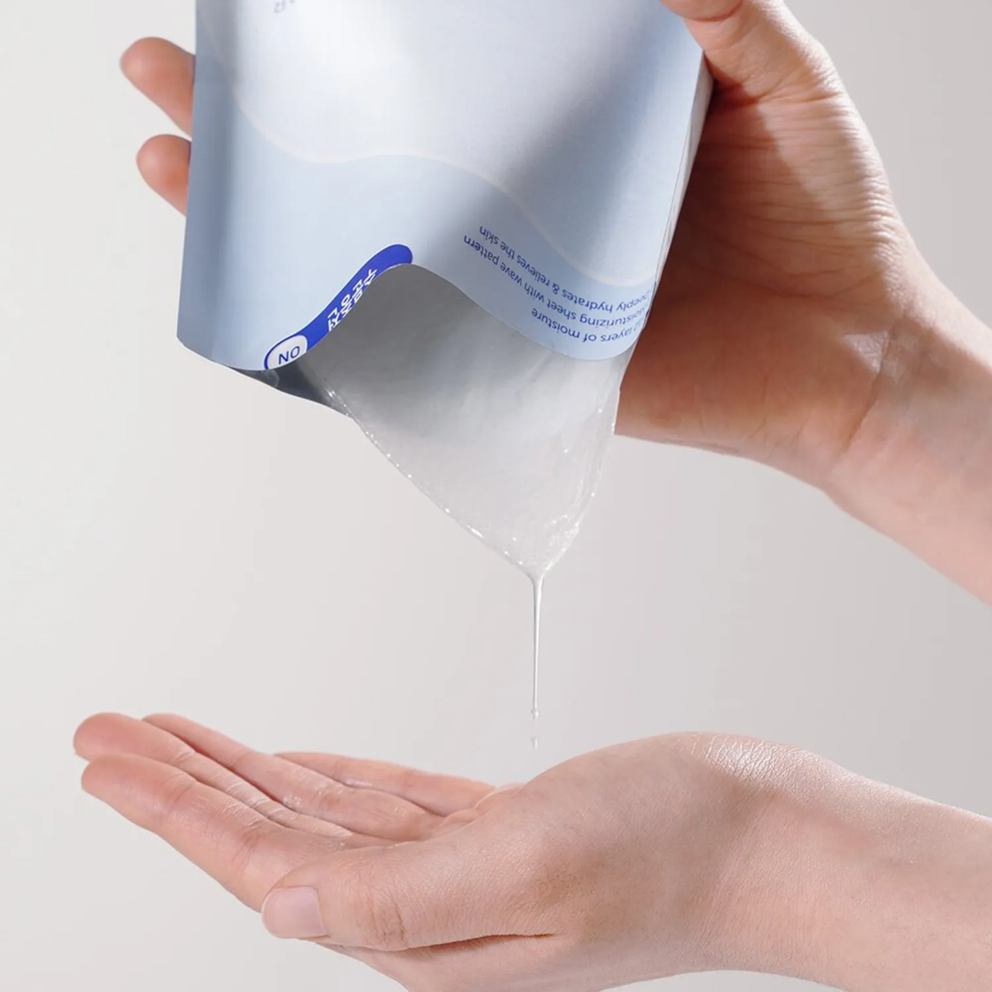 Isntree Ultra-Low Molecular Hyaluronic Acid Mask Sheet 10P – Deep Hydration Vegan Sheet Mask | kosmeticau Australia