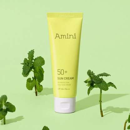 AMINI Daily Sun Moisturizing Sunscreen 50ml - No white cast 
| Non-sticky 
| Fresh sensation